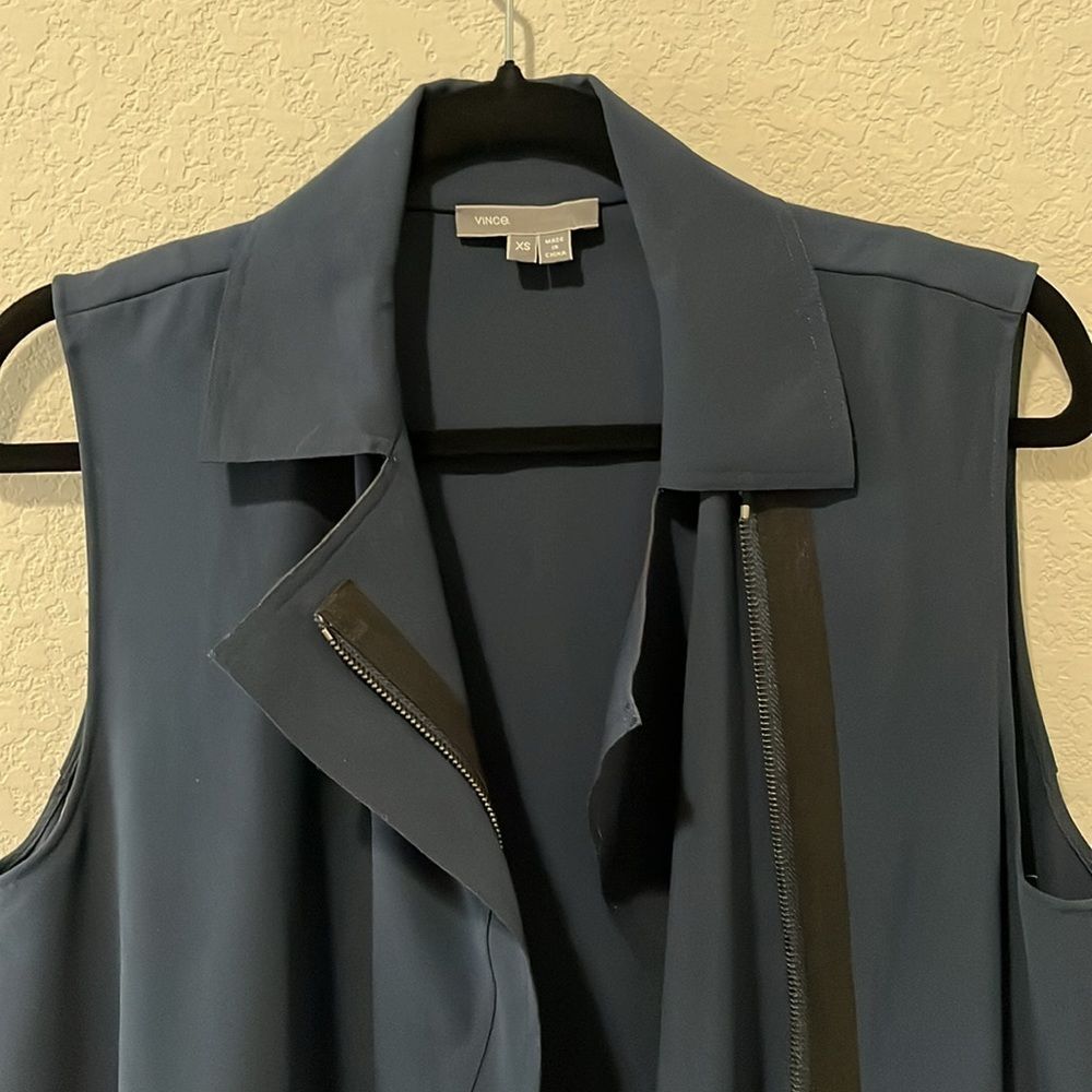 VINCE Laser Cut Trench Vest Zip Front, Navy, Size XS - Picture 8 of 10